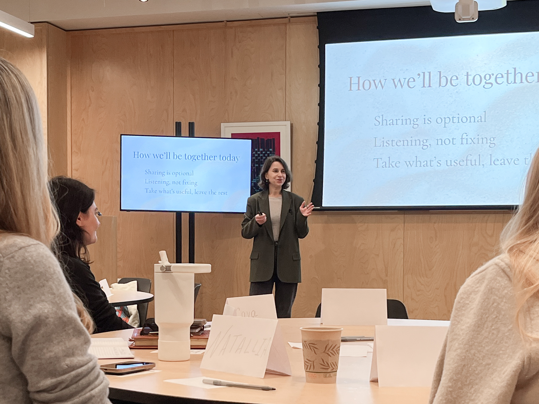Svetlana Kaz facilitating a reflective workshop for women